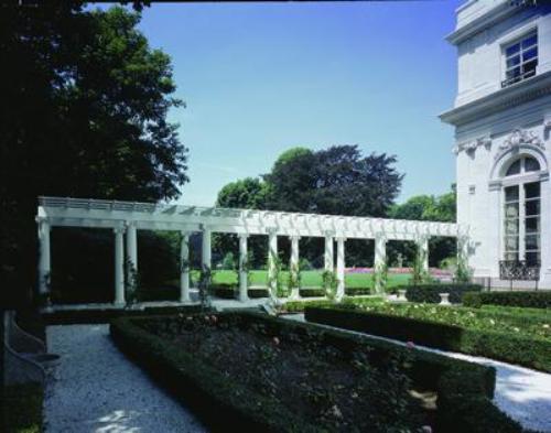 Custom Pergola Design 2028 - Exterior Custom Garden Structures - Chadsworth Columns: shop.columns.com